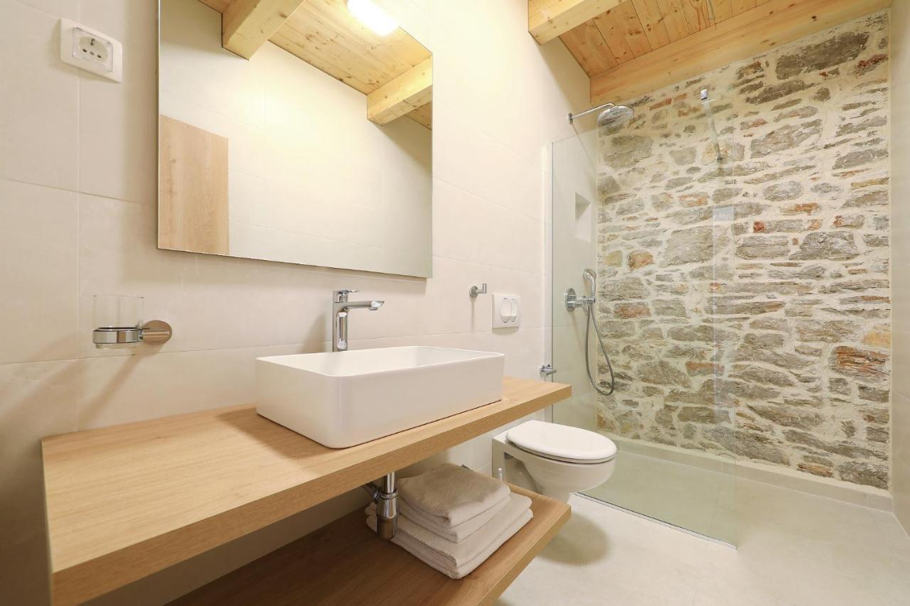 Villa Mira With A Heated Pool And A Sea View Božava Eksteriør bilde